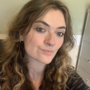 Mairi Headshot Volunteer